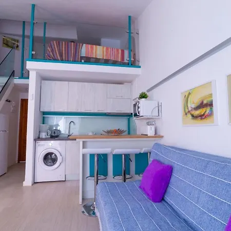 Duplex Two Bedroom Cristianos Parque Margarita 아파트 *